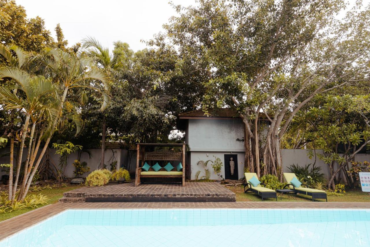 Villa Hundira Negombo Bagian luar foto