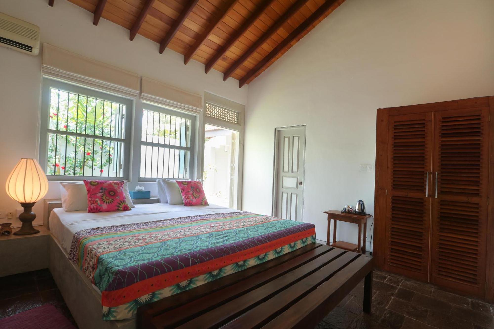 Villa Hundira Negombo Bagian luar foto